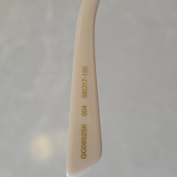 NWT Gucci Polarized Sunglasses and Gucci Case - Picture 3 of 9